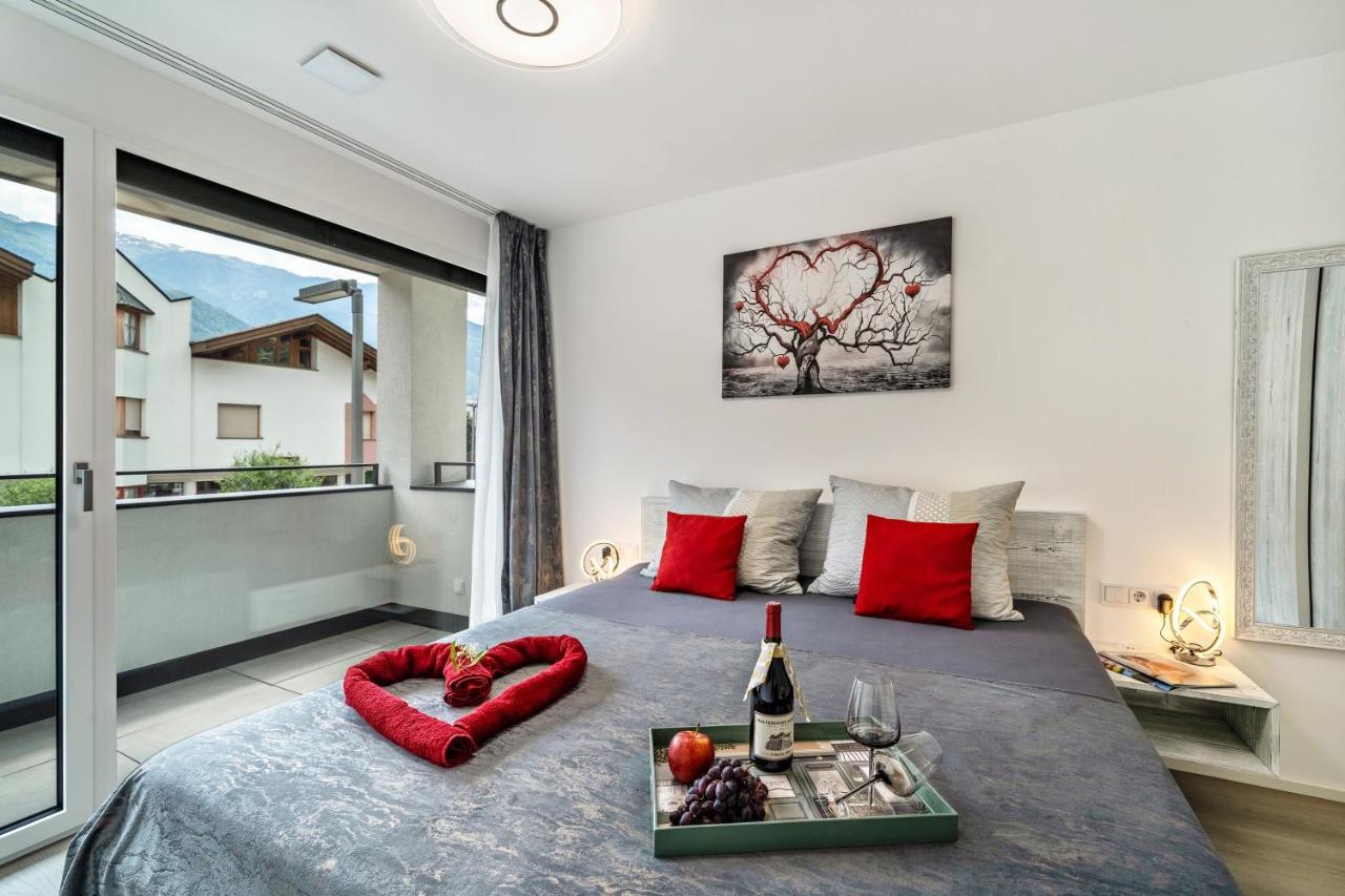 Apartment Il Cuore Rosso Naturns Exterior photo